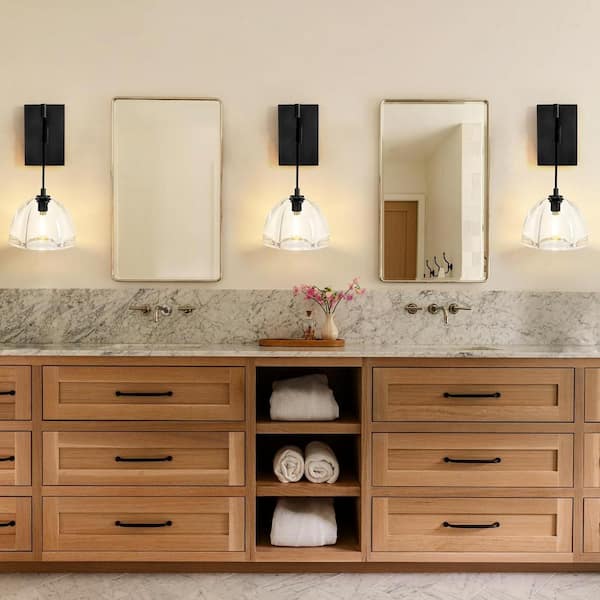 7 in. Modern 1-Lights Black Vanity Light with Luxury Crystal Shade (Set of 1)