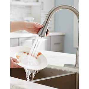 Market Single-Handle Pull-Down Sprayer Kitchen Faucet in Stainless Steel