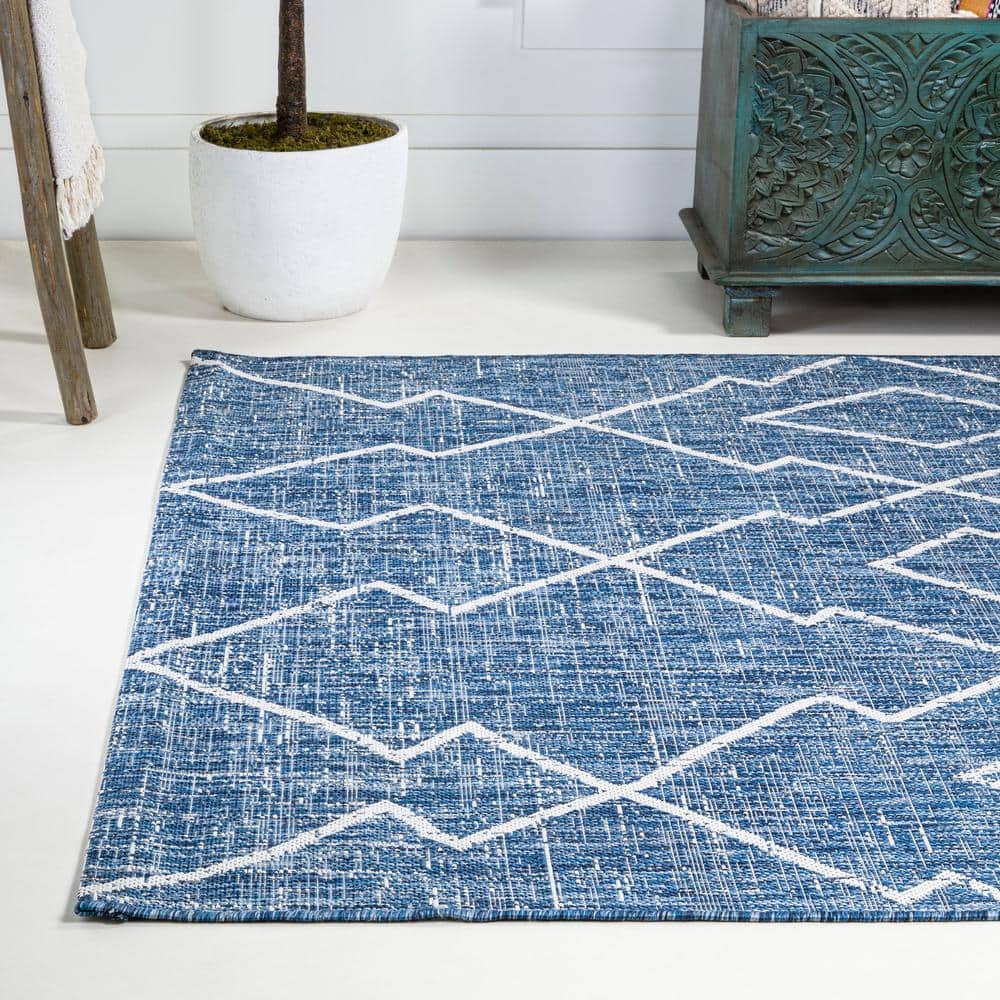 Boho Chic Blue/Ivory Diamond Trellis 8' x 10' Synthetic Rug