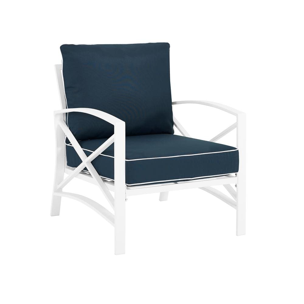 CROSLEY FURNITURE Kaplan White Metal Outdoor Lounge Chair with Navy