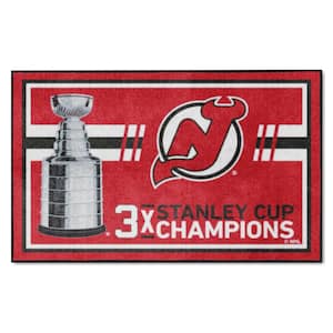 New Jersey Devils Red 4 ft. x 6 ft. Plush Area Rug