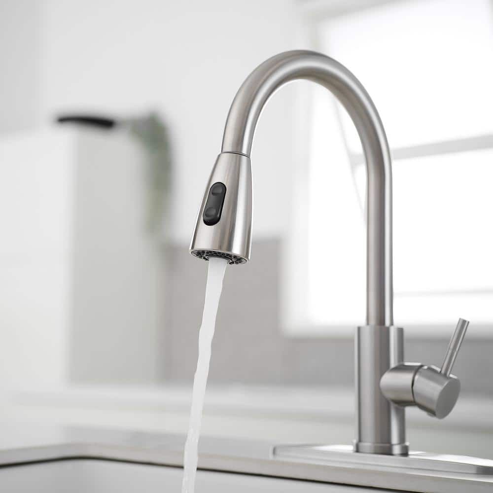 Brushed Nickel Single Handle Pull-Out Spray Kitchen Faucet