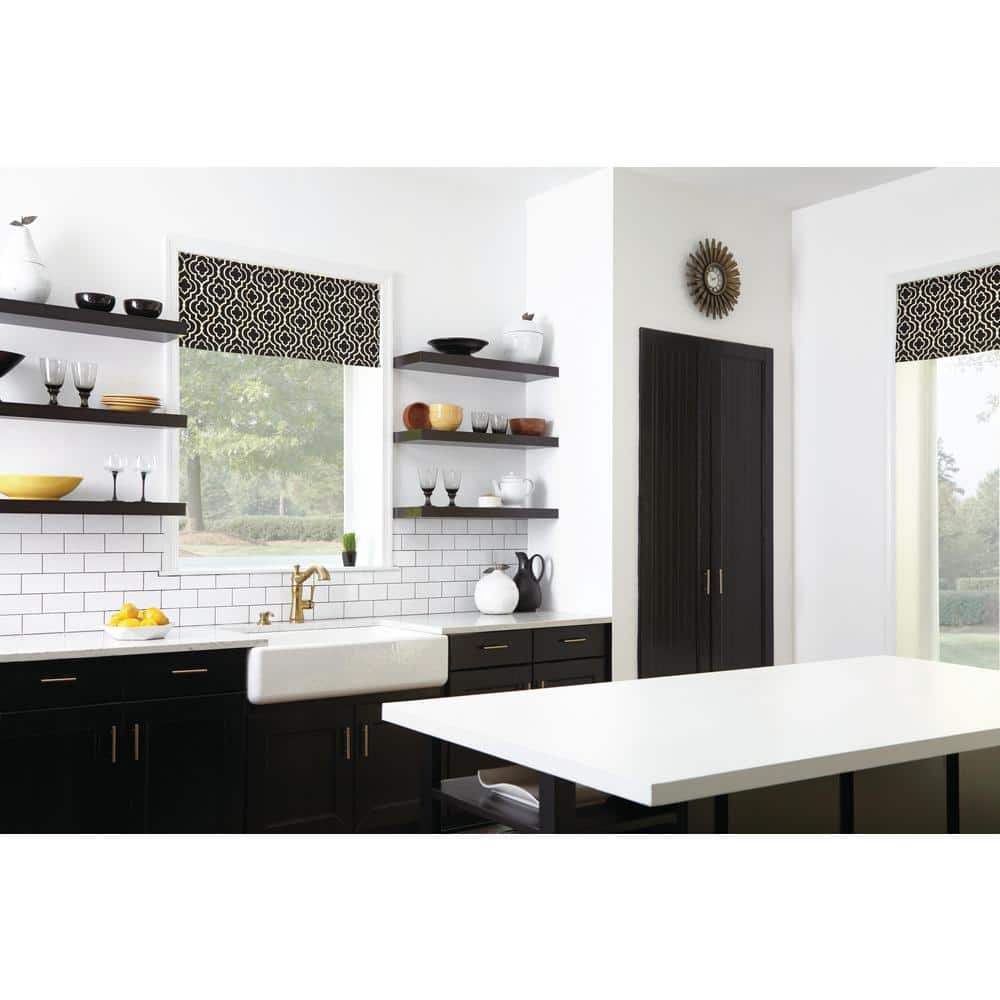 Classic Elegance Pull-Out Spray Kitchen Faucet in Champagne Bronze