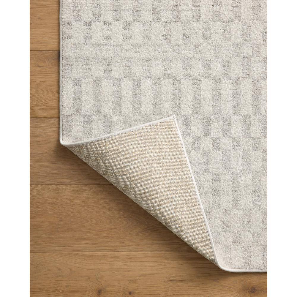Kamala Ivory and Grey Synthetic Diamond Pattern 8' x 10' Area Rug
