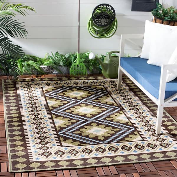 Veranda Chocolate/Green 5 ft. x 8 ft. Border Indoor/Outdoor Patio  Area Rug
