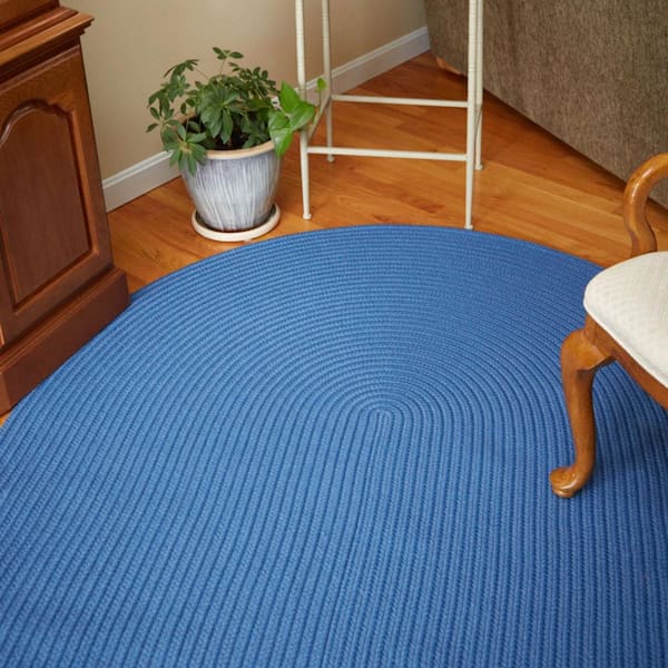 Texturized Solid Burgundy Poly 2 ft. x 4 ft. Oval Braided Area Rug