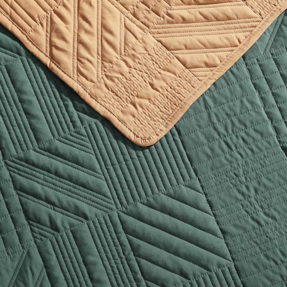 Full Reversible Brown and Green Microfiber Quilt Set
