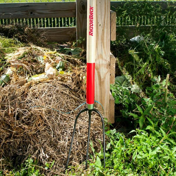 3-Oval Tine Hay Fork