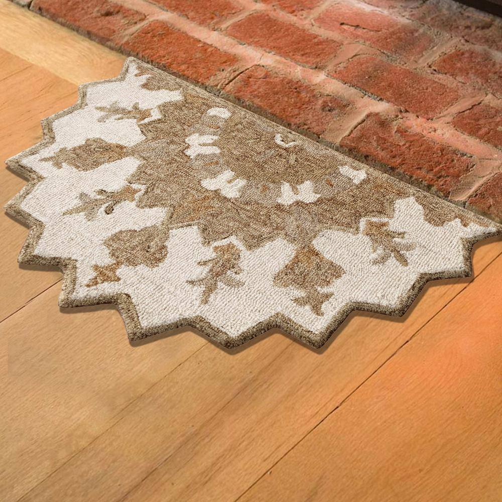 Handmade Beige and White Wool Medallion Rug