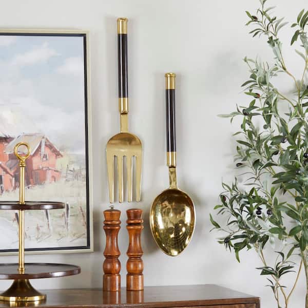 Litton Lane Aluminum Gold Spoon and Fork Utensils Wall Decor (Set of 2)