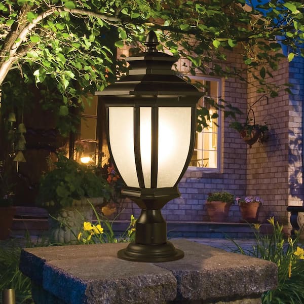 Salisbury 1-Light Black Aluminum Hardwired Waterproof Outdoor Post Light with No Bulbs Included (1-Pack)