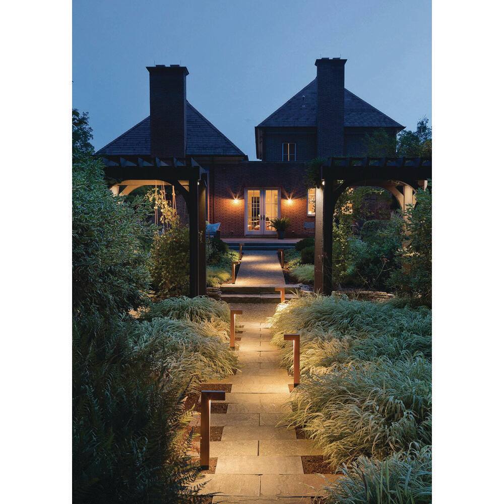 Bronze Aluminum LED Pathway Light with Etched Lens