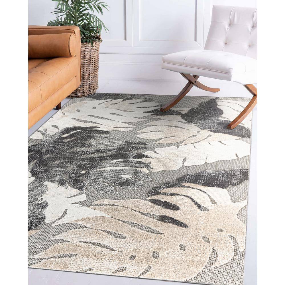Gray Floral Synthetic 5' x 7' Easy Care Area Rug