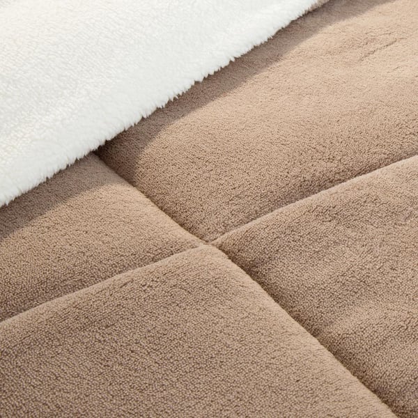 Oversized and Reversible 3-Piece Comforter Set Sherpa-Fleece Full/Queen Taupe 