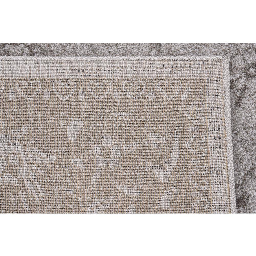 Light Gray Floral Synthetic Easy Care Stain-Resistant Rug 6' x 9'