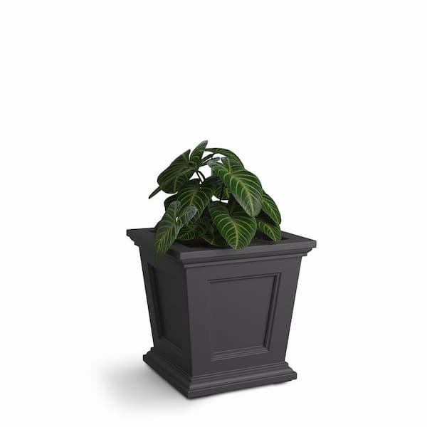 Fairfield 16 in. Square Self-Watering Graphite Grey Polyethylene Planter