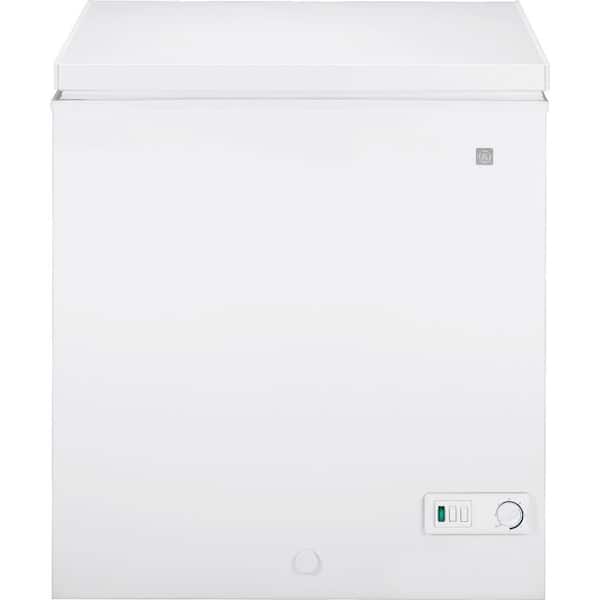 GE 5.0 cu. ft. Chest Freezer in White