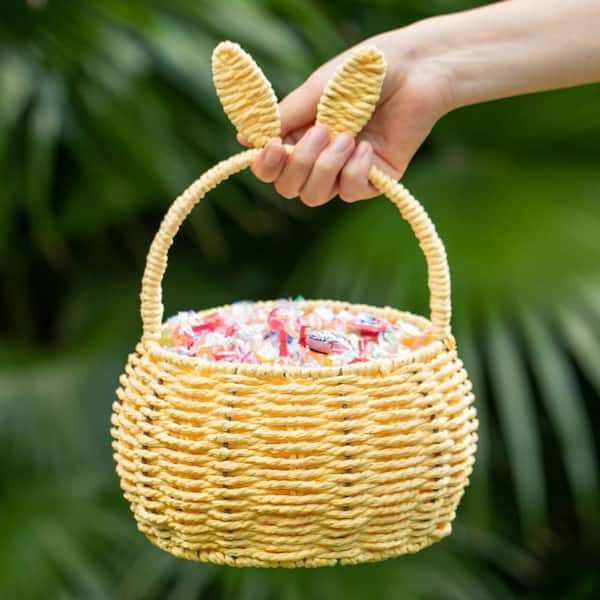 https://images.thdstatic.com/productImages/f0ff7148-3fbc-46ce-bf52-a84cd56dea0b/svn/yellow-wickerwise-storage-baskets-qi004723-yl-31_600.jpg