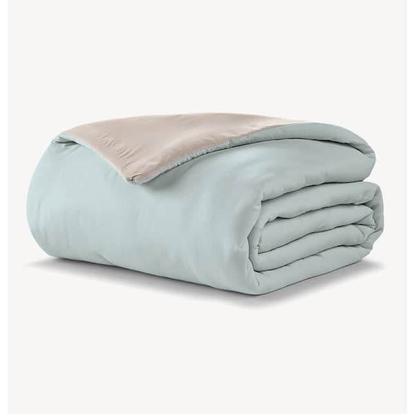 ELLA JAYNE Full/Queen Reversible Brushed Down Alternative Microfiber Comforter Set in Seafoam/Linen