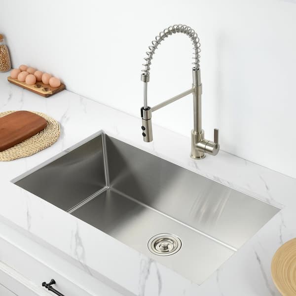 33 in. Undermount Single Bowl 18-Gauge Stainless Steel Kitchen Sink with R10 Corner