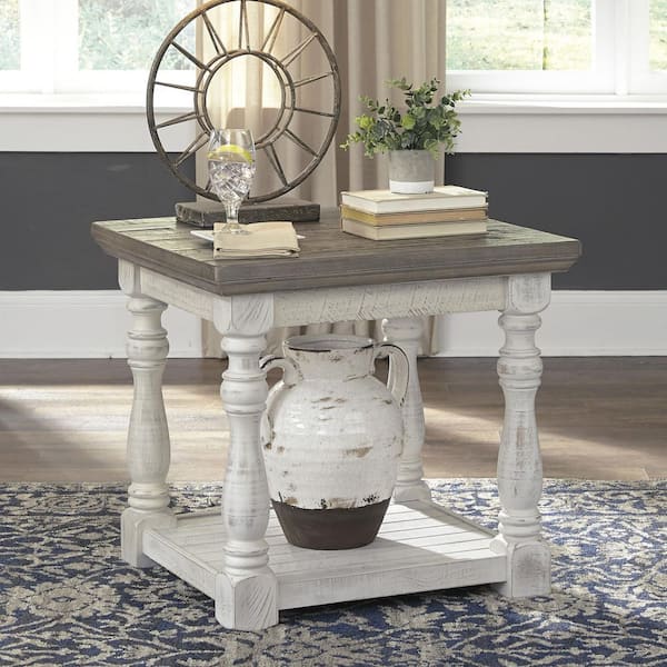 Signature DESIGN BY ASHLEY Havalance 26 in. Gray/White Rectangle