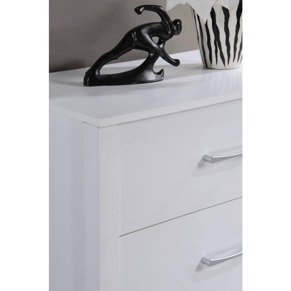 Sleek White 4-Drawer Chest with Soft Close and Roller System