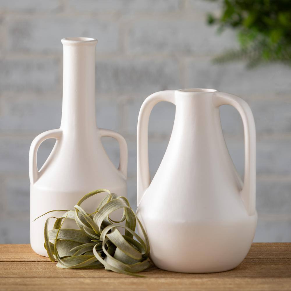 SULLIVANS 11.5 in. and 9 in. Modern White Jug Vase (Set of 2) CM3042