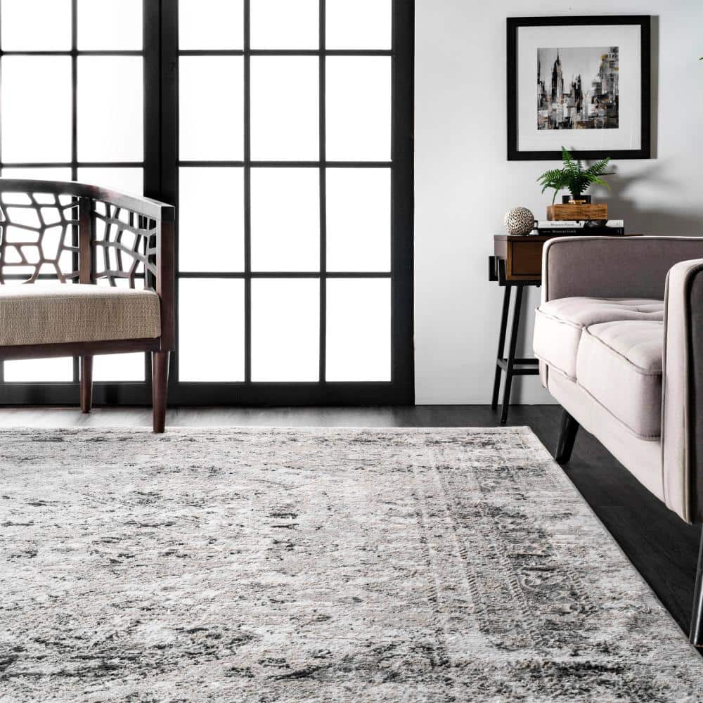 Silver Medallion Easy Care Synthetic Runner Rug, 2' 6" x 8'