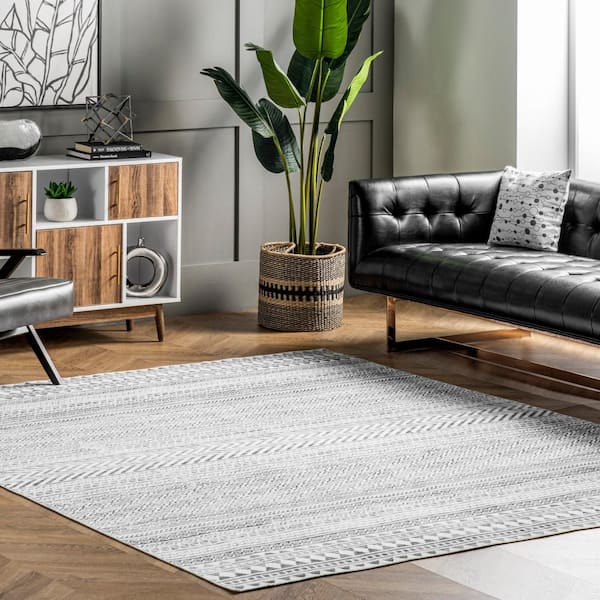 Kira Machine Washable Tribal Geometric Gray Doormat 2 ft. x 3 ft.  Transitional Accent Rug