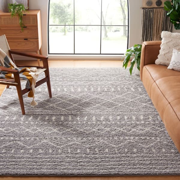 Arizona Shag Gray/Ivory 9 ft. x 12 ft. Geometric Lodge Area Rug