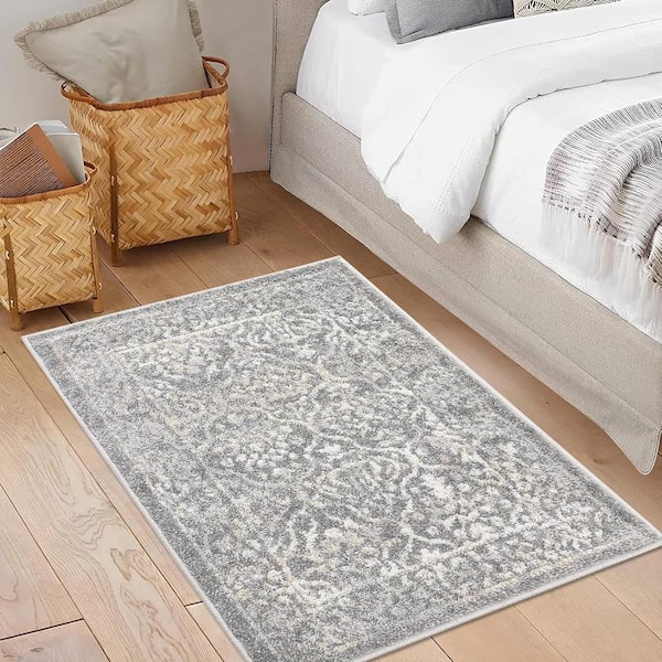 Wilton Vintage 2 ft.x 3 ft. Moroccan Trellis Area Rugs Low Pile Distressed Doormat Non-Shedding Accent Rug in Gray