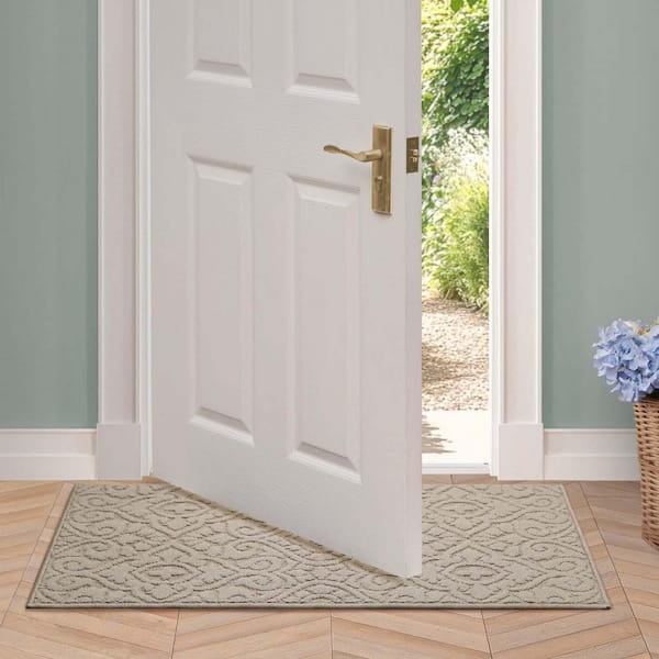 Feya Solid Linen 2 ft. x 4 ft. Tufted Medallion Polypropylene Accent Rug