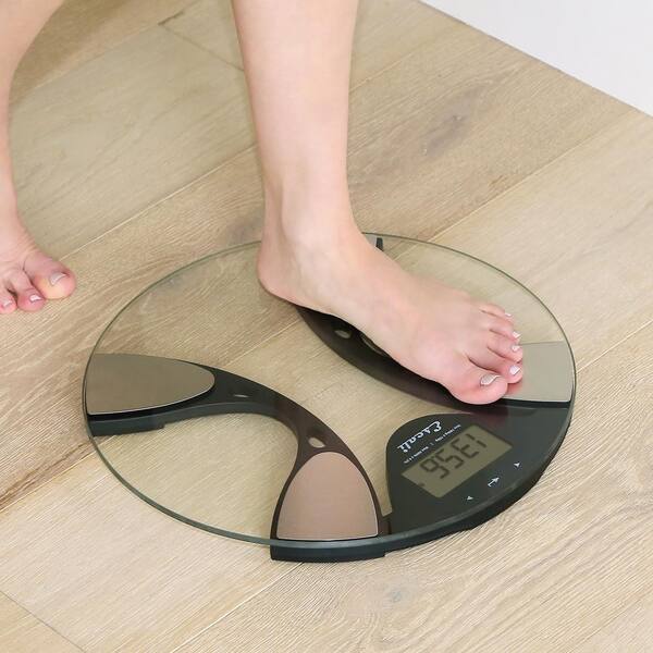 https://images.thdstatic.com/productImages/f17fe862-974d-4578-8101-c0781afe0a36/svn/silver-and-black-escali-bathroom-scales-bfbw200-fa_600.jpg
