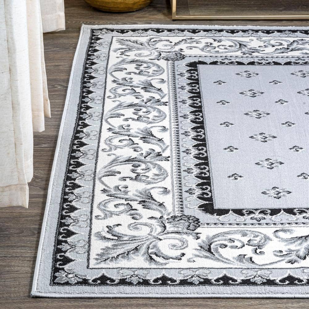 Light Gray and Cream Synthetic Reversible 4' x 6' Area Rug