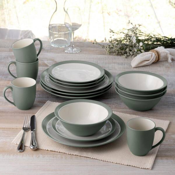 Noritake Colorwave popular Curve 16-Piece Dinner