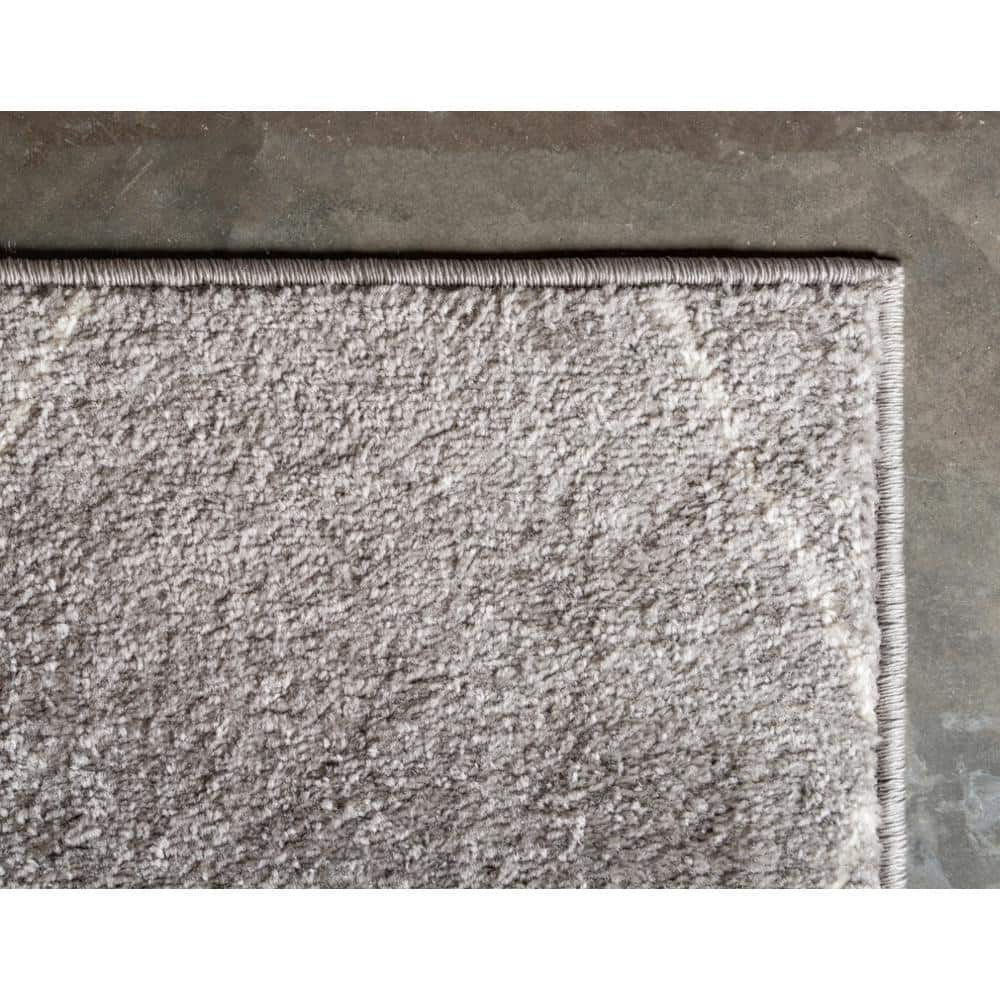 Lattice Frieze Light Gray/Ivory Trellis 7'x10' Synthetic Rug