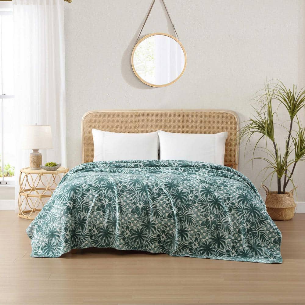 King Green and White Reversible Fleece Blanket