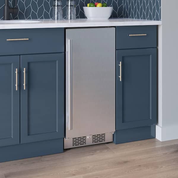 Avallon 15 in. 3.3 cu. ft. Freezerless Refrigerator 1 Door in