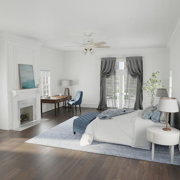 Hunter - Gatlinburg 44 in. Indoor Matte White Ceiling Fan with Light Kit and Remote Included