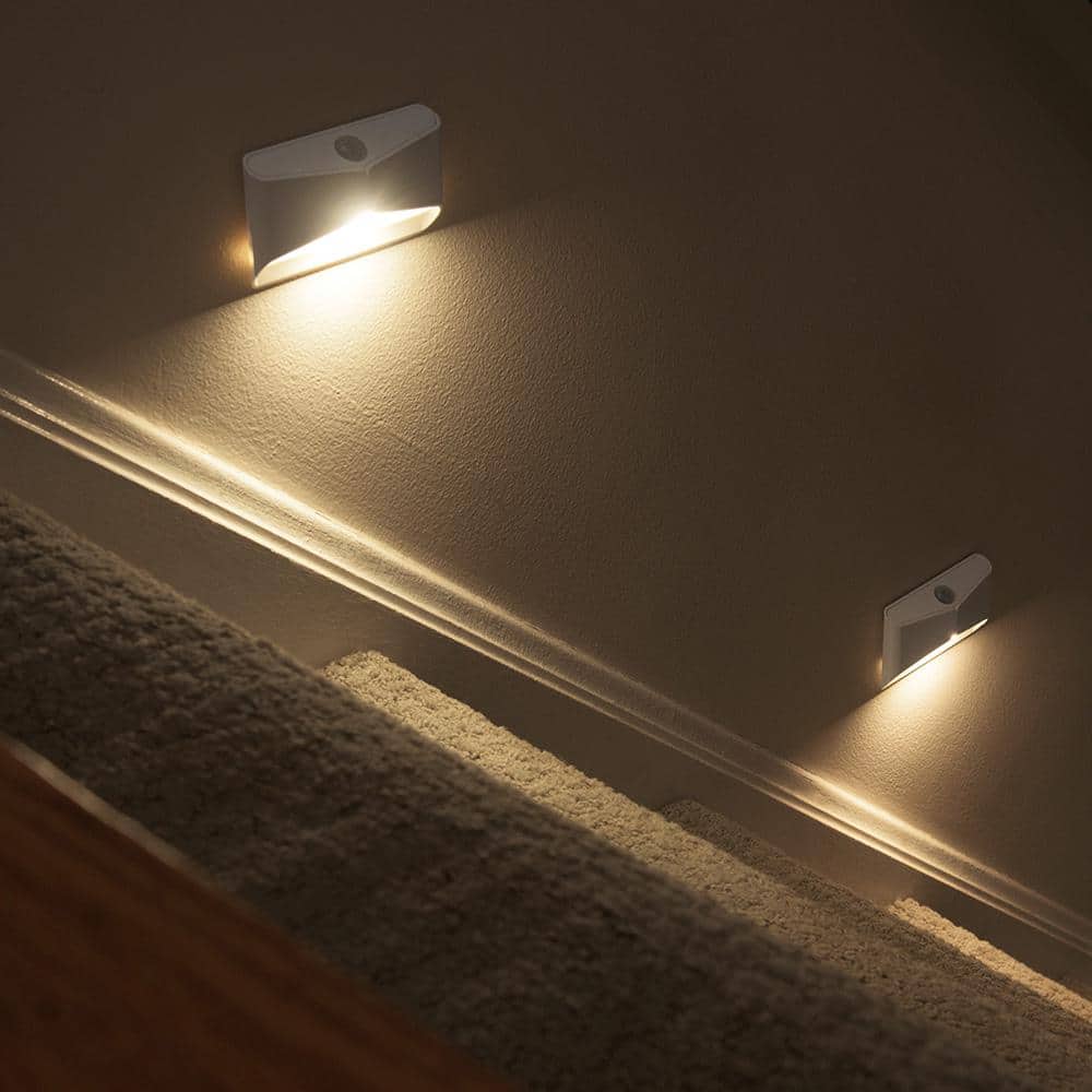 White Battery-Operated Motion Sensor LED Night Light 3-Pack