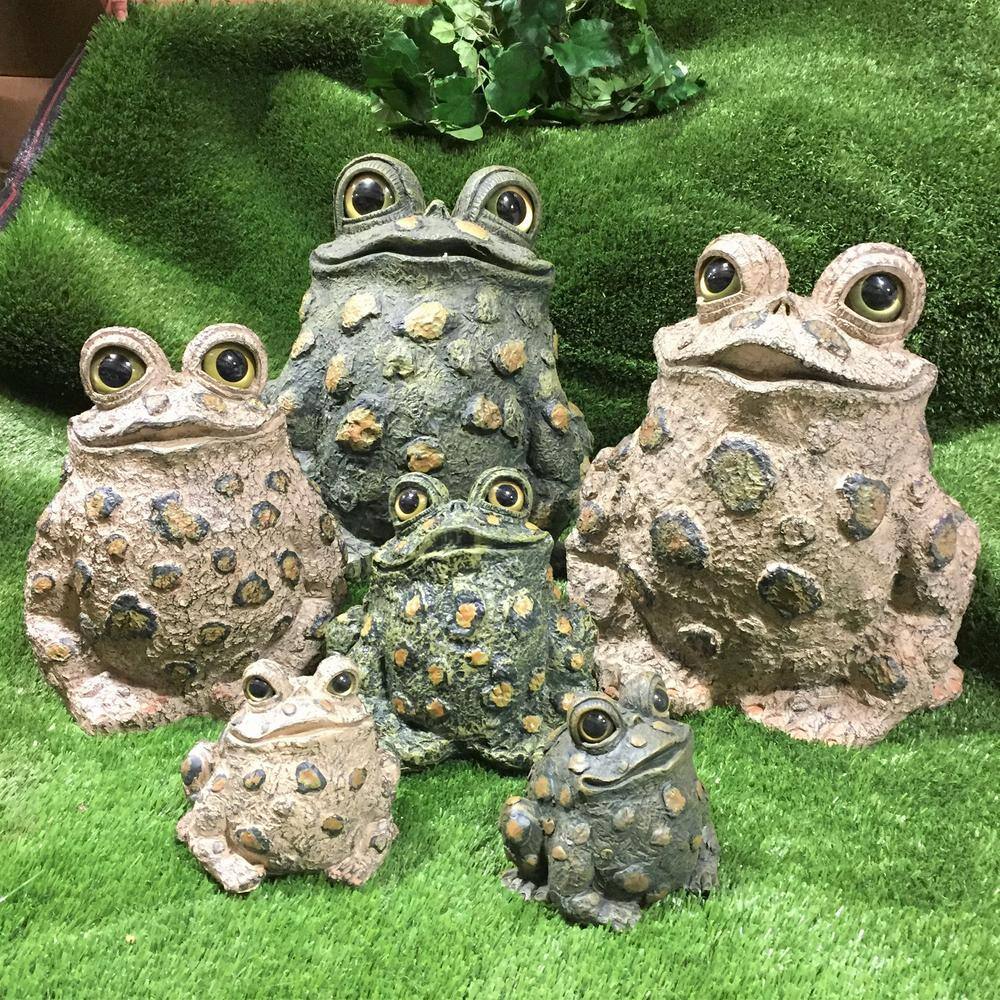 Handcrafted Natural Green Resin Whimsical Toad Garden Statue