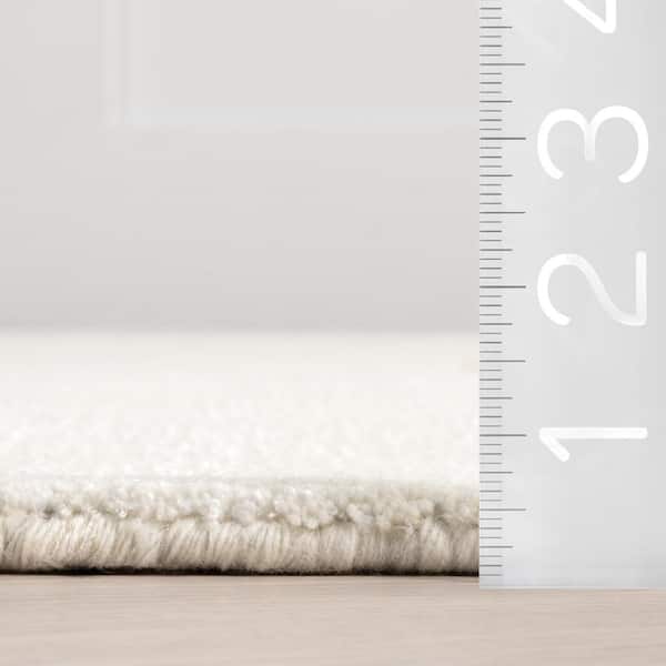 Speckled Wool-Blend Alabaster 4 ft. x 6 ft. Indoor Rug