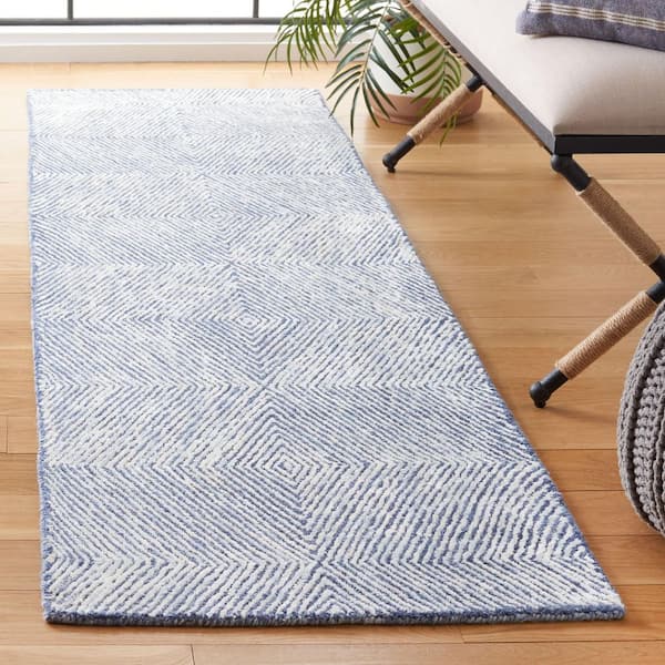 Soho 2 ft. x 8 ft. Navy/Ivory Marle Chevron Runner Rug