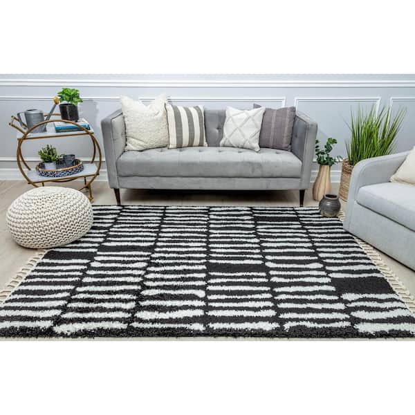 Bennett Stormy Nights 2'6"x8' Modern Area Rug