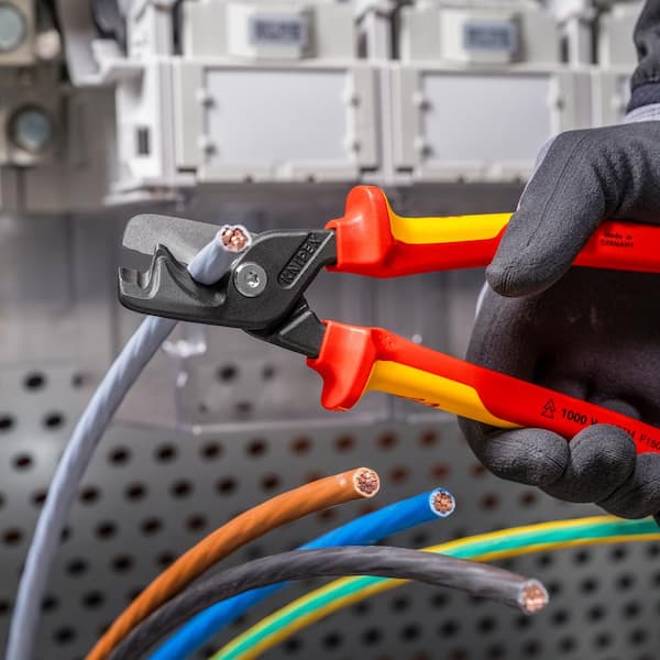 KNIPEX 9-in Electrical Pliers KNIPEX 9-in Electrical Pliers