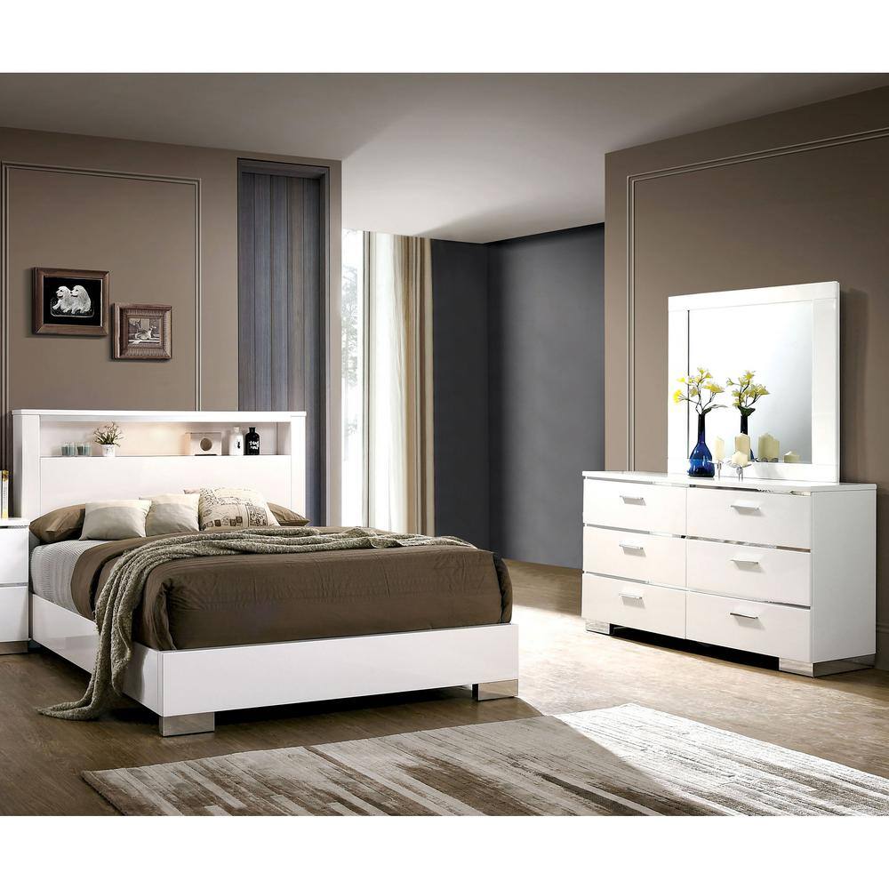Tigua 2-Piece White Wood Queen Bedroom Set with 6-Drawer Dresser