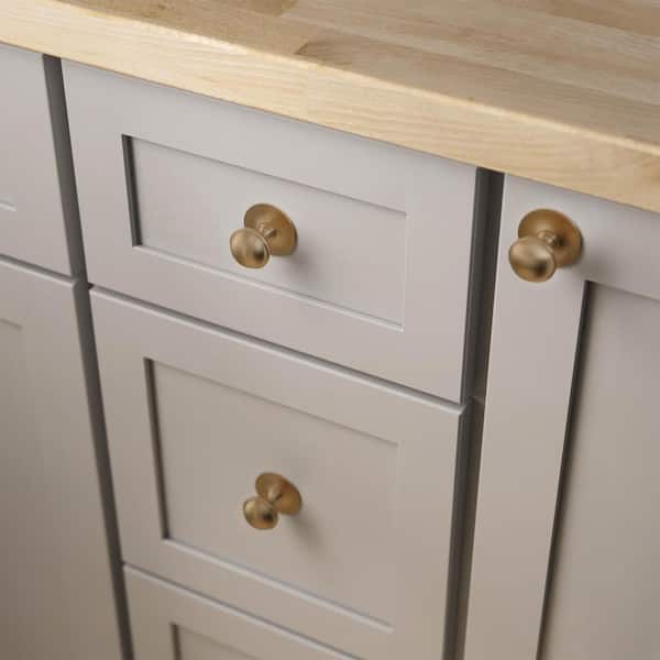 Classic Farmhouse 1-1/2 in. (38 mm) Classic Champagne Bronze Round Cabinet Knob
