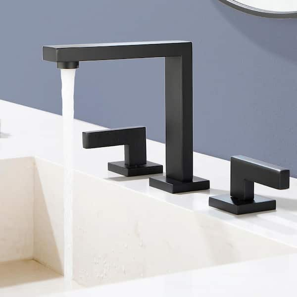 Black bathroom accessories for interiors with character │ Roca Life