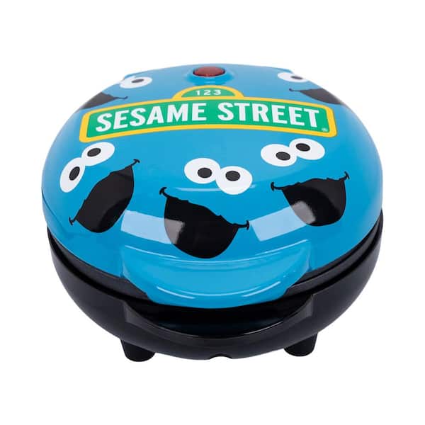 Uncanny Brands Cookie Monster Mini Waffle Maker - Sesame Street Kitchen Appliance - Blue