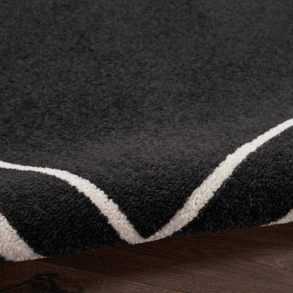 Black Ivory Rectangular 4' x 6' Synthetic Indoor/Outdoor Rug